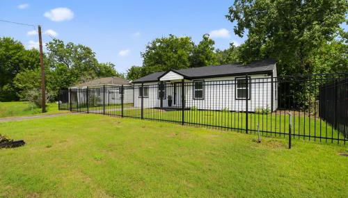 Stylish and Cozy 4BR Home in Houston, Sleeps 9 - Foto 3