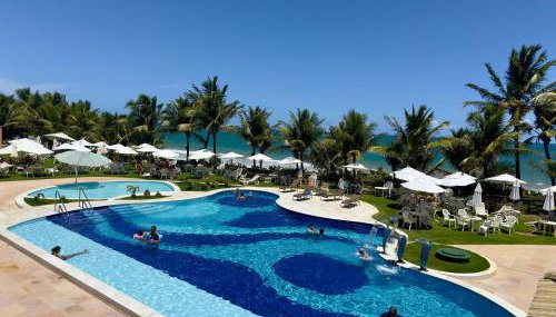 Flat Guarajuba 4 quartos térreo à Beira Mar - pé na areia - governança com arrumadeira e Wi Fi inclusos - Foto 2, sunbed