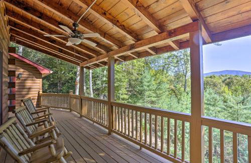Lovely Log Cabin and Bunkhouse with Views and Yard! - Foto 32