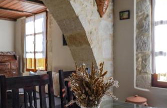 Chrysi's Boutique Traditional guesthouse - Photo 41