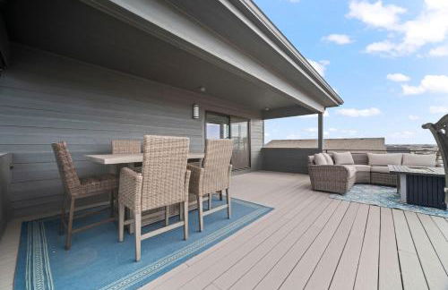 Rooftop Sunset Escape BBQ & Billiards Sleeps 8 - Foto 8