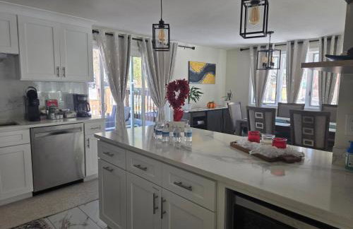 Upper-Level Oasis- Ideal for 2026 World Cup visitors - Foto 2