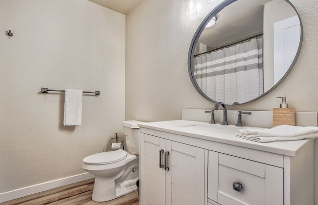 4bdgame Loungehot Tubdog Friendlyclose to AF Academy - Foto 25