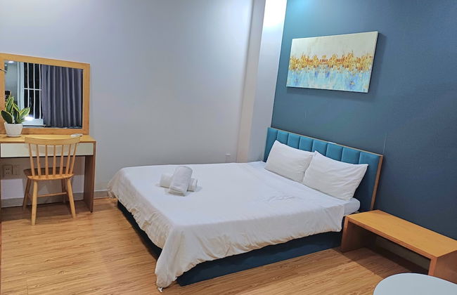 SUNNY HOME - Photo 3