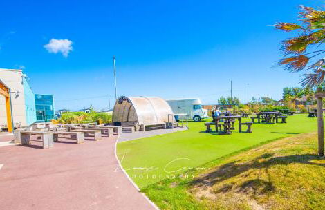 River Lodge Platinum Plus Holiday Home with River Views, Free Wifi & Netflix - Foto 47