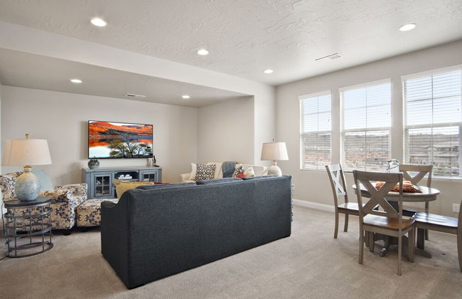 All Inn the Family - Photo 29