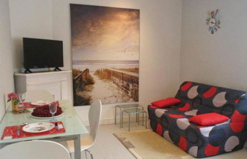 Gorgeous Apartment In Vildé-La-Marine - Foto 4