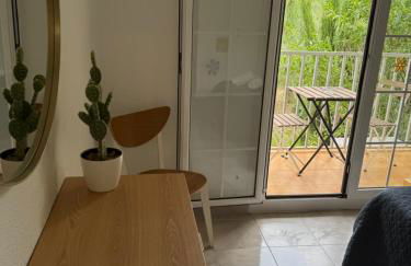 VILLA MARE - 2 beds with balcony, patio and pool and direct park access - Foto 20