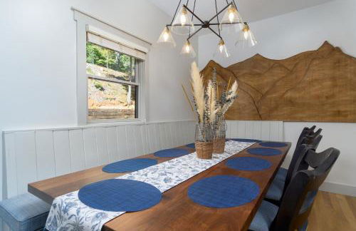 New Luxury 4 bedroom Mountain View Home w/hot tub! - Foto 16