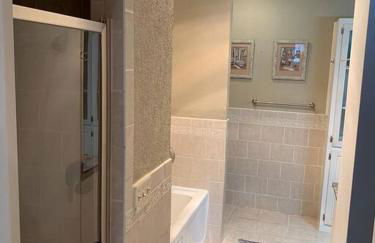 Charming Central Amarillo Retreat with a Jacuzzi - Photo 11