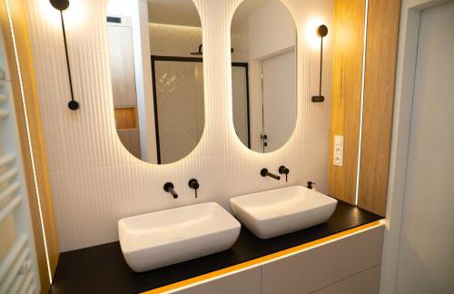 Marina Ostróda IV - super widok na jezioro, 10 m do wody, taras i balkon, winda, klima, garaż - Foto 25