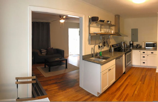 Renovated Cottage Minutes From Downtown - Foto 3