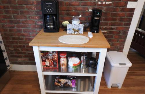 Miners Choice 3 Bedroom on Main St Bonus Rooms Sleeps up to 9 TV WIFI Piano - Foto 9