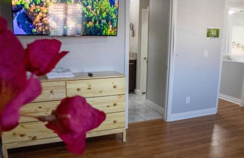 Heated Salt Pool, BBQ, Movie Projector, Stereo, Billiards Table, Arcade Game, Darts - Stone Sanctuary NW at Childrens Memorial Park, Pool Heat Optional - Foto 37