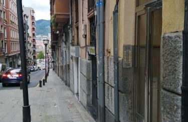 Lugar especial, gran patio, junto al ayuntamiento - Foto 25