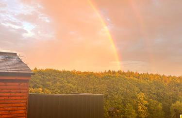 The View - Peaceful Duplex Apartment with Views, Parking & Wifi - Foto 28