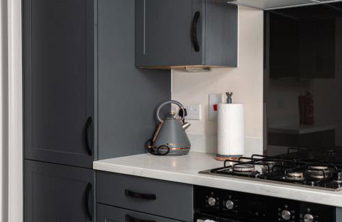 4 Bedroom Detached House - Foto 10