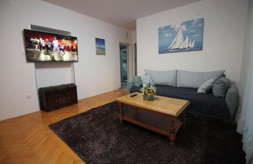 Moderan apartman u blizini mora - Foto 9