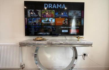 Home away from home in Glasgow - Free Street Parking - Photo 10