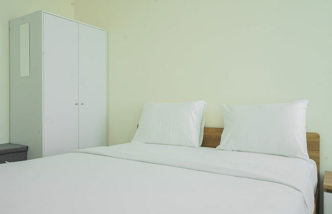 Studio Apartment With Cozy Design At B Residence - Foto 1