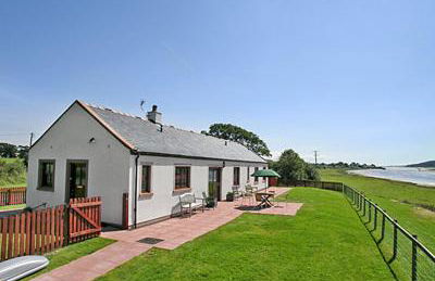 Martha's Shore Cottage - Photo 1