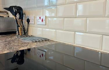 Spacious 4 bed Farnborough AirShow - Foto 6