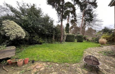 Weybridge Stunning Five Bedroom House With Garden - Foto 19