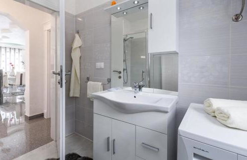 Beautiful Home In Tar - Foto 15