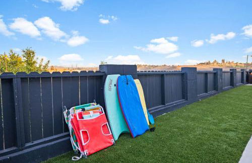 Dog-Friendly House with Hot Tub, AC, Game Room - Photo 33