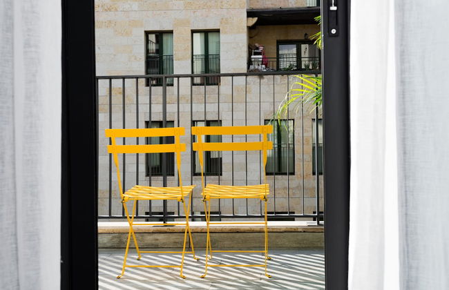 Contemporary & Texture-Rich Hideaway - Foto 21