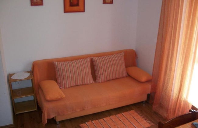 Boro - Free Parking and Grill - A1 - Photo 7