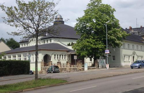 Im Ballhaus Neuhilbersdorf - Foto 1