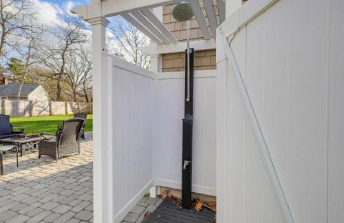 Patio and Fire Pit Retreat 2 Mi to Cape Cod Beaches - Foto 25