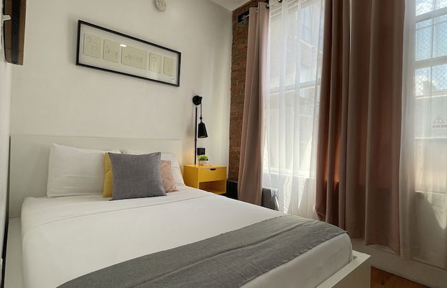 Hotel and the City-Midtown - Photo 8