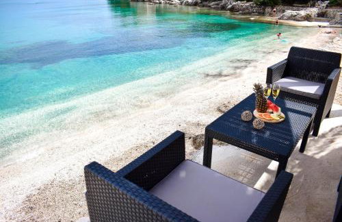 Olive Garden Beachside Hideaway - Photo 8