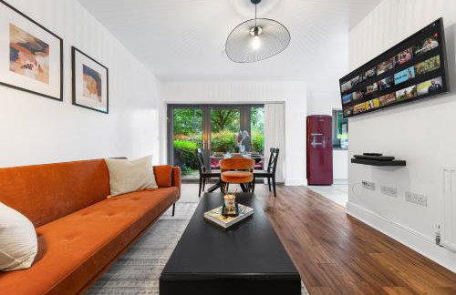 Modern 2 Bedroom Apartment in Uxbridge London free parking - Photo 2