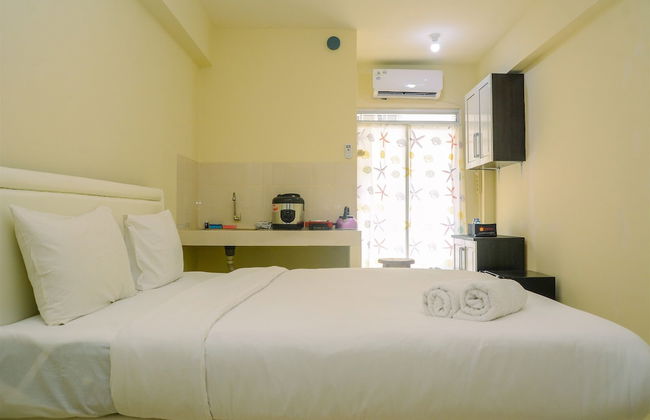 Strategic Studio Apartment at Casablanca East - Photo 2