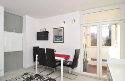 Full equipped flat close to all - Foto 13