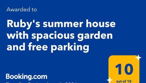 Ruby's summer house with spacious garden and free parking - Photo 3