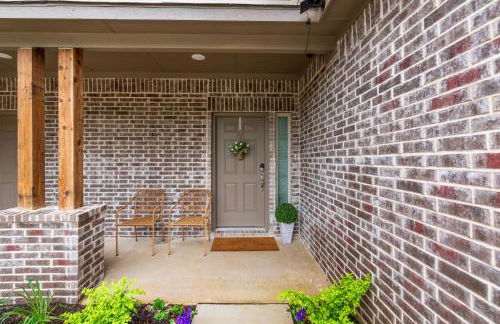 Luxurious 4 Bed Duplex Getaway! - Photo 36