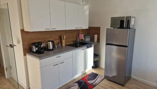 40 m2 Appartement Nürnberg Ost mit Balkon 8 Min by car to Expo Modern Stay Highspeed WLAN Quiet and Green - Foto 2