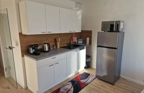 40 m2 Appartement Nürnberg Ost mit Balkon 8 Min by car to Expo Modern Stay Highspeed WLAN Quiet and Green - Foto 2