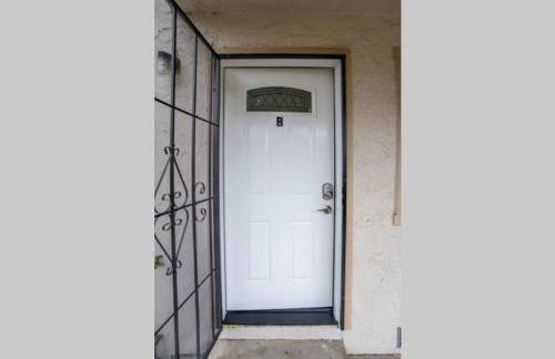 Luxury stay near Oakridge Mall for vacation/work - Foto 38