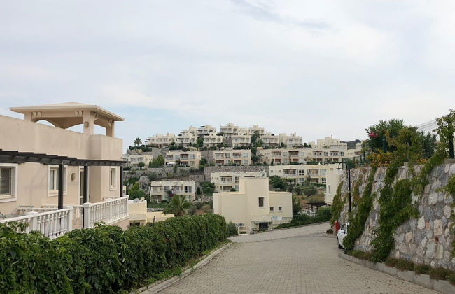 3 Bedrooms Apartment Lake View 5 by Likya Global - Photo 30