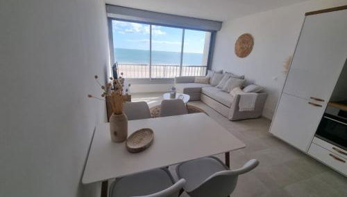 Superbe Studio Rénové les pieds dans l'eau! - Foto 4