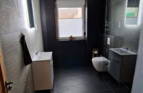 Liebevoll sanierte Altbauwohnung - Foto 8