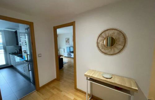 Apartamento MEDIODIA - Parking incluido, céntrico y tranquilo - Foto 2