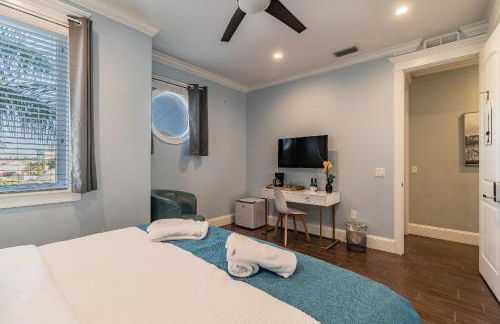 LUXURY VACATION HOME! ADD A GOLF CART!! - Photo 59