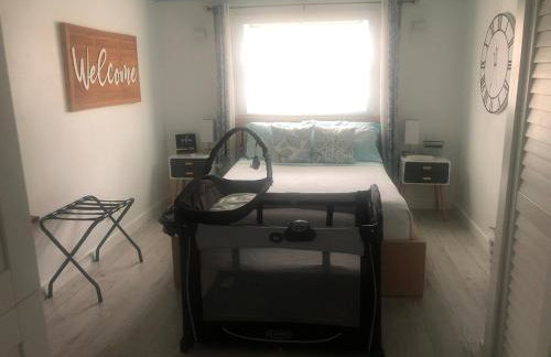 St Pete Modern Retro Oasis - Foto 24