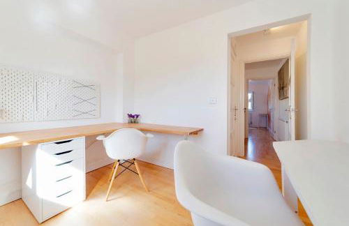 Pass the Keys Modern & Spacious 1 Bed Terrace with Free Parking - Foto 29